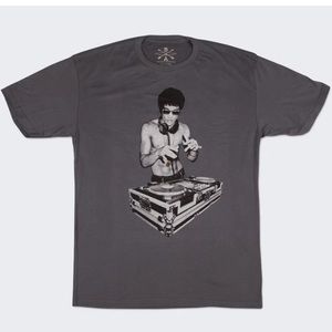 Bow & Arrow Bruce DJ Lee Graphic‎ Tee